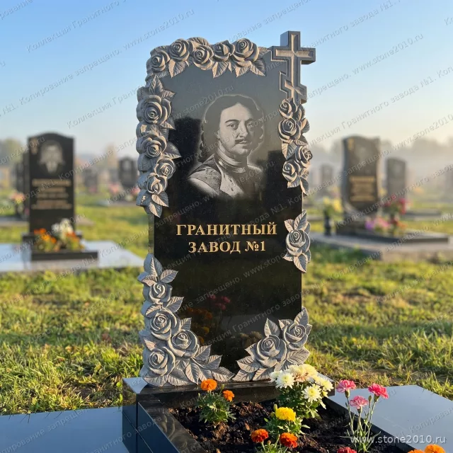 3149 Надгробие резное с крестом и розами — памятник на могилу, фото